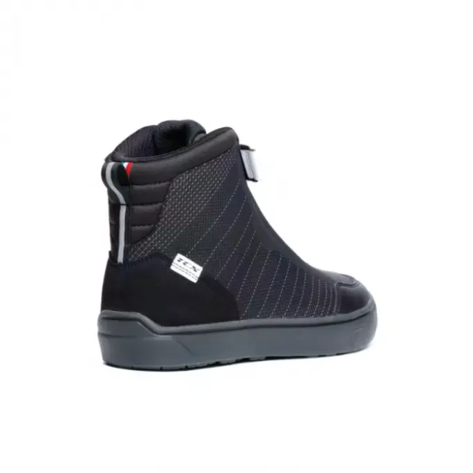 Scarpa Ikasu 2 WP Nero Bianco