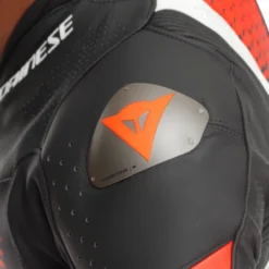 Tuta Dainese Laguna Seca 6 Perf. Nero Bianco Rosso Fluo